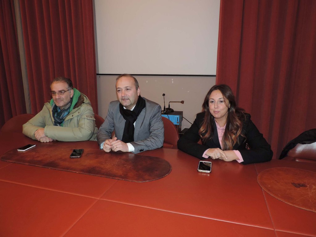 Foto-conferenza-stampa1-8c5f.jpg