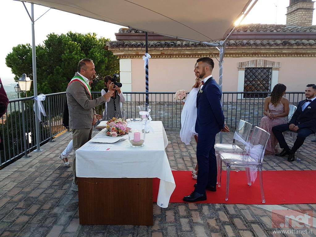 matrimonio-sul-torrione-a-Spoltore-(8).jpg