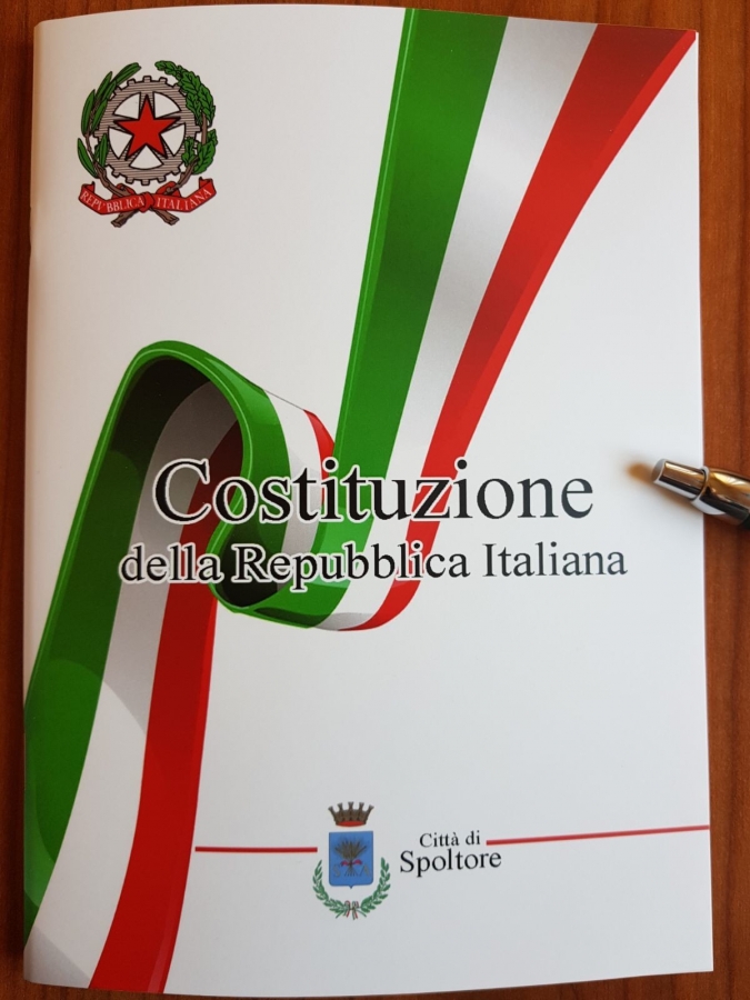 costituzione_regalata_comune-di-spoltore.jpg